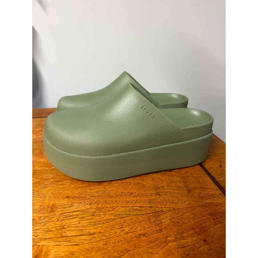Crocs Womens 9 Olive Green Dylan Platform Slip On Chunky Mule Lug Sole